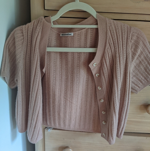 Reformation Germaine Cashmere Crop Sweater - Picture 2 of 4
